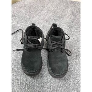 UGG Australia Womens Neumel Chucka‎ Boot Black Suede Sheepskin Size 7